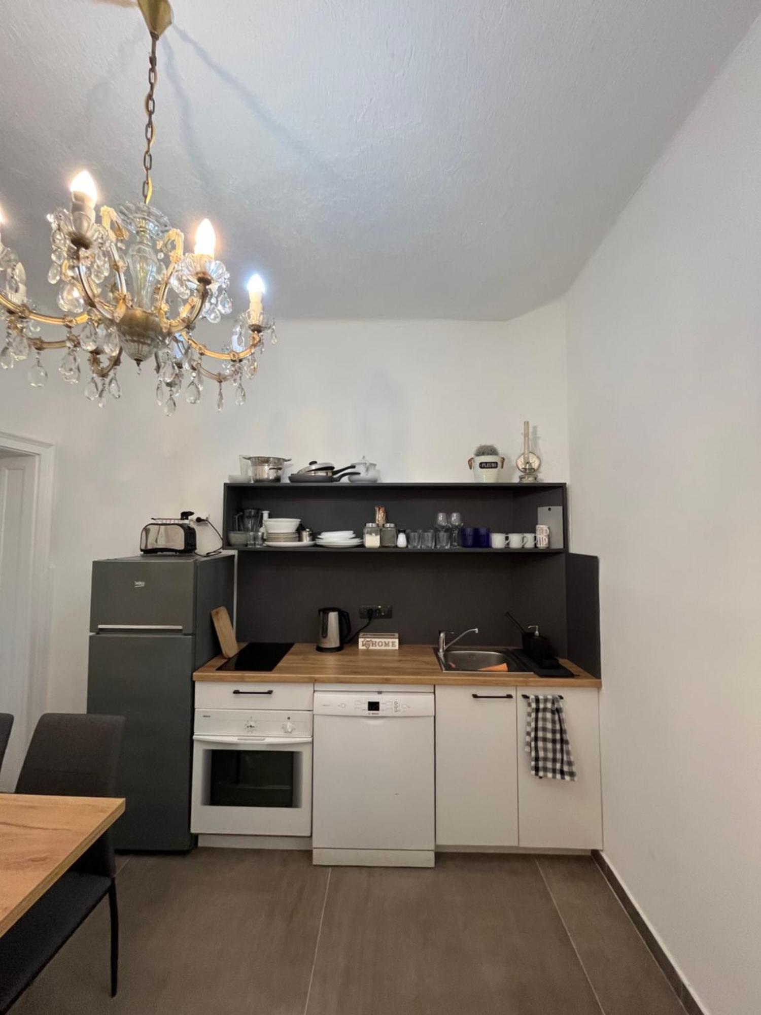 Two Bedroom Apartment Near Slavija Square Belgrado Exterior foto